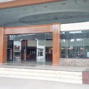 Seasons Of International Airport Hotel